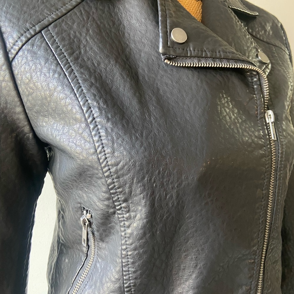 Jack by BB Dakota Sz S Anthropologie Classic Black Faux Leather Jacket - Picture 5 of 13